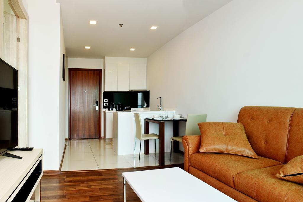 Apartment Peak Towers *